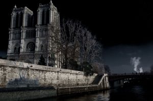 Notre-Dame de Paris fantasmagorique
